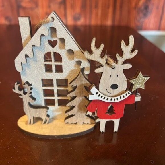 Wooden Reindeer & House Christmas Ornament Decor by silver tree - Picture 1 of 4